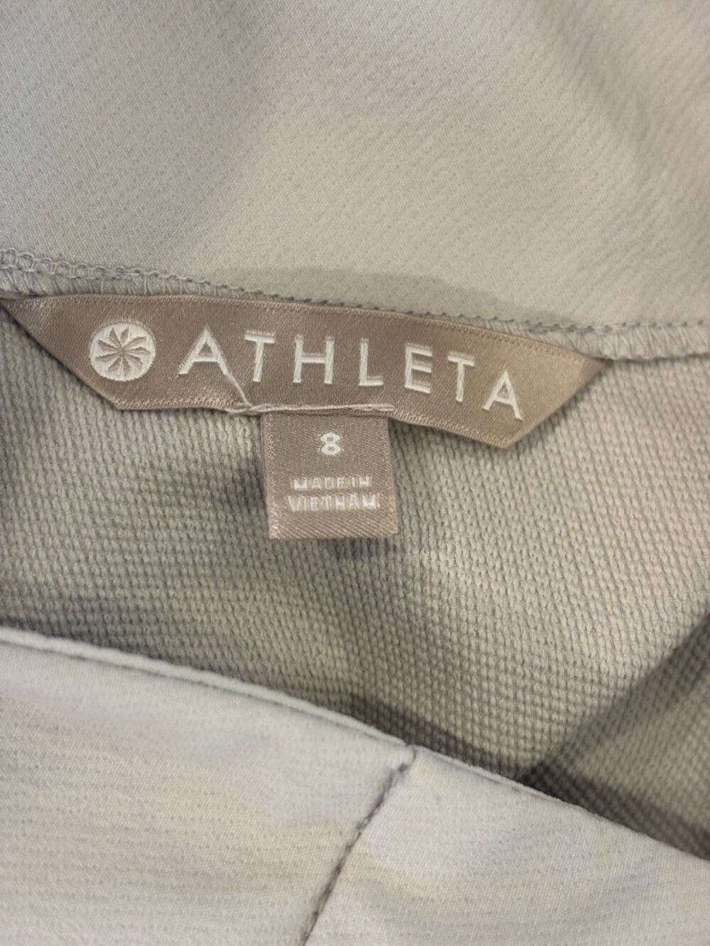 Athleta Wander Slim Straight Crop | Light Gray | Size 8 | NWT - Picture 5 of 7